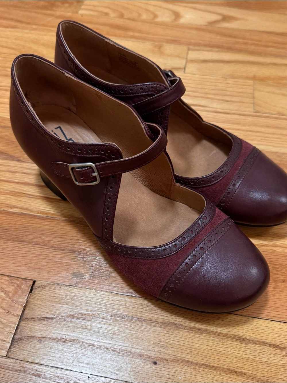 Miz Mooz New York City Franki Heels. Size 37.5/7 - Picture 2 of 9